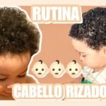 Consejos y trucos para cuidar el cabello rizado de tu bebé